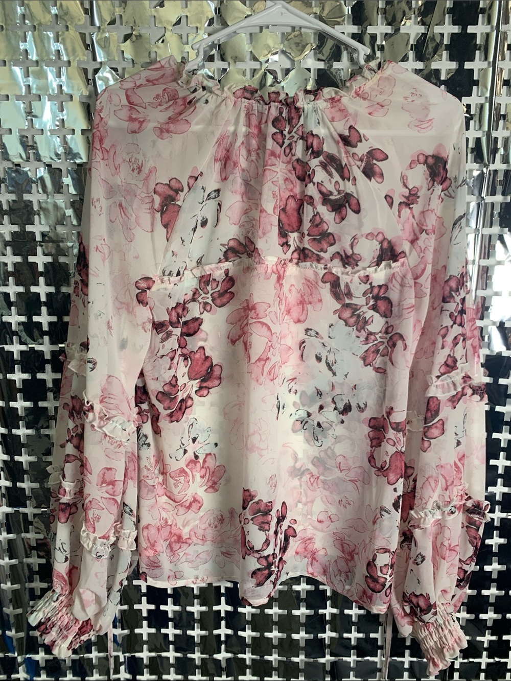 American Rag Floral Pink and White Peasant Blouse - Picture 4 of 5